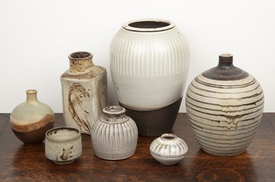 Lot 407 - Collection of various studio pottery and...