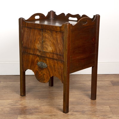 Lot 4 - Mahogany pot cupboard or bedside table George...