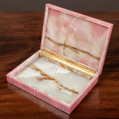 Lot 5 - An pink rhodochrosite box by Asprey & Company