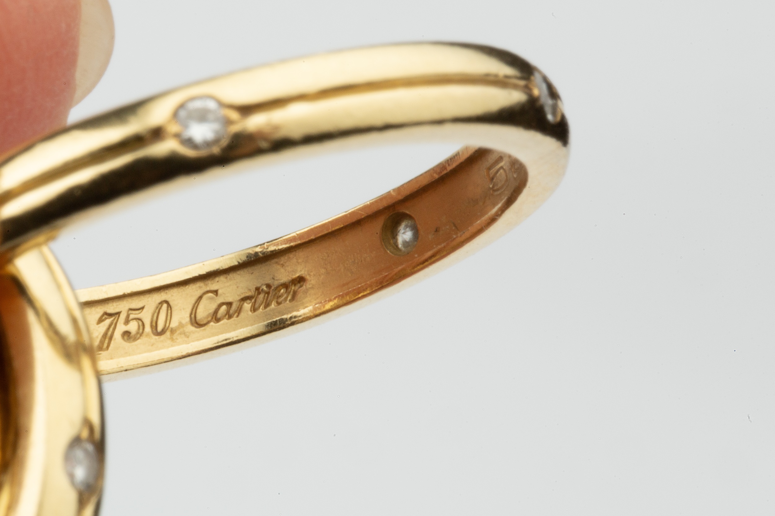 Lot 275 An 18ct gold and diamond 'Russian' wedding