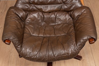 Lot 193 - A 1960s Göte Möbler, Sweden, 'Nässjö' swivel armchair