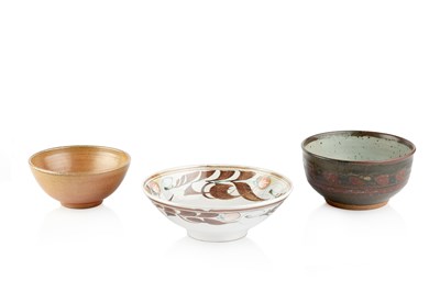 Lot 683 - Helen Pincombe (1908-2004) Two bowls largest...