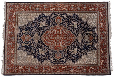 Lot 423 - An early 20th century hand-woven Kashan rug