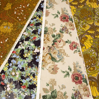 Lot 117 - Collection of fabric to include Heals,...