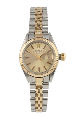 Lot 426 - A Rolex Oyster Perpetual Date lady's...