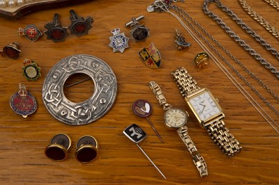 Lot 517 - Group of costume jewellery and watches  to...