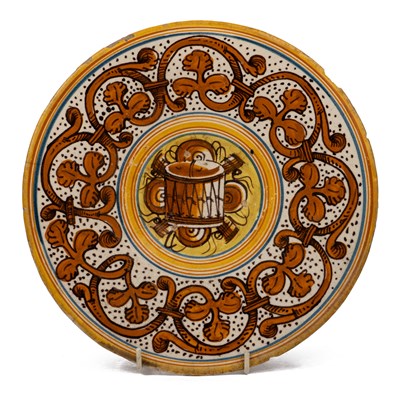 Lot 1115 - An Italian Majolica charger