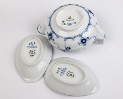 Lot 437 - An extensive Royal Copenhagen fluted half lace tea service