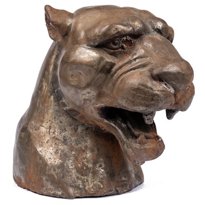 Lot 227 - A leopard head sculpture