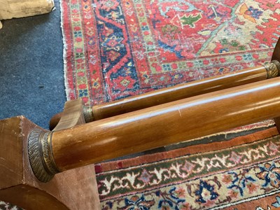 Lot 26 - A guéridon marble-topped occasional table