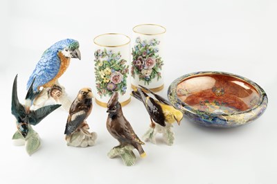 Lot 362 - A Goebel porcelain figure of a parrot, with...