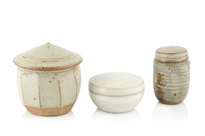 Lot 511 - Richard Batterham (1936-2021) Jar and cover...