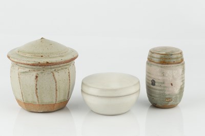 Lot 511 - Richard Batterham (1936-2021) Jar and cover...