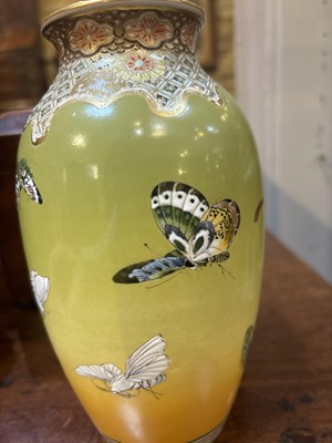 Lot 25 - A pair of Japanese Meiji Satsuma porcelain...