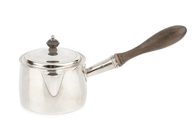 Lot 679 - A George III silver brandy warming pan and...