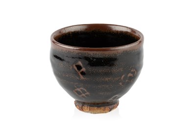 Lot 538 - Jim Malone (b.1946) at Ainstable Pottery...