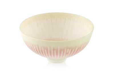 Lot 565 - Peter Wills (b.1955) Footed bowl porcelain, in...