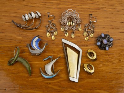 Lot 514 - Collection of Danish jewellery comprising five...