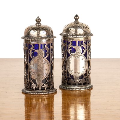 Lot 480 - Pair of Edward VII silver pepperettes with...