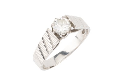 Lot 335 - A diamond solitaire ring, the brilliant cut...