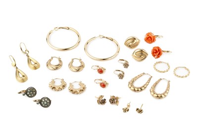 Lot 34 - A collection of nine assorted pairs of 9ct...