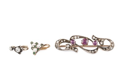 Lot 347 - An Edwardian ruby and diamond bar brooch, of...