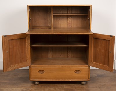 Lot 22 - Luciano Ercolani (1888-1976) for Ercol elm,...