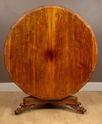 Lot 352 - A Victorian rosewood circular centre table