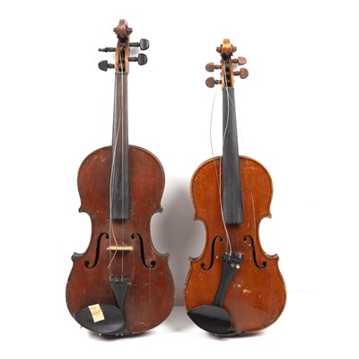 Lot 135 - A late 19th century violin with two piece back,...