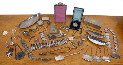 Lot 499 - Collection of silver and miscellaneous items...