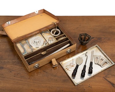 Lot 507 - An opium set