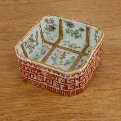 Lot 159 - Porcelain square dish Chinese, Daoguang with...
