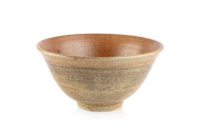 Lot 622 - Sarah Walton (b.1945) Footed bowl stoneware,...