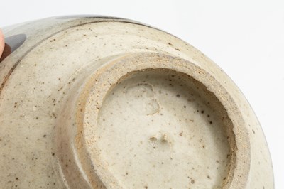Lot 669 - Studio Pottery A Leach pottery 'Z' bowl, 15cm...