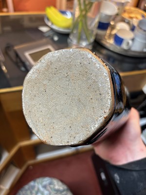 Lot 669 - Studio Pottery A Leach pottery 'Z' bowl, 15cm...
