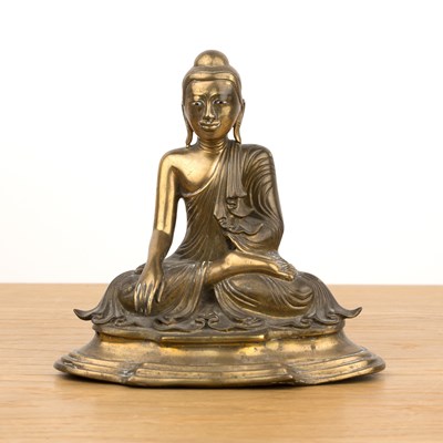 Lot 451 - Bronze seated buddha Burmese, 18th/19th...