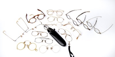 Lot 397 - A collection of antique and later spectacles,...