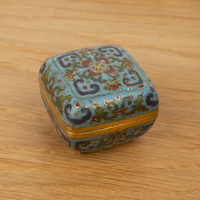 Lot 230 - Cloisonné enamel small box Chinese, Qianlong...