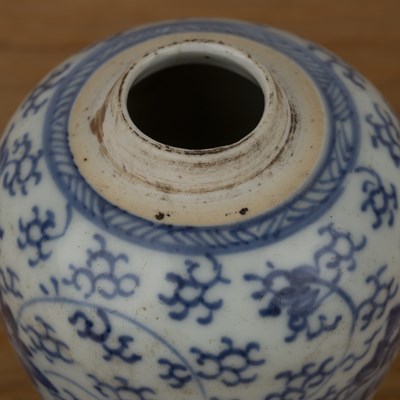 Lot 51 - Small blue and white ginger jar with wood...
