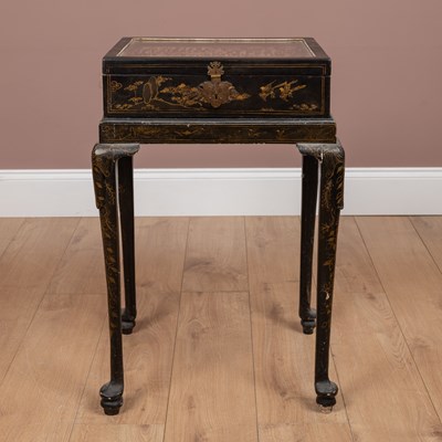 Lot 100 - A Lacquered bijouterie table