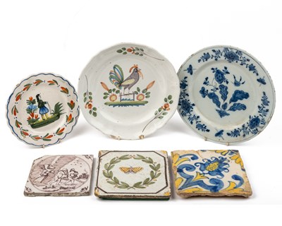 Lot 17 - A collection of Delftware items