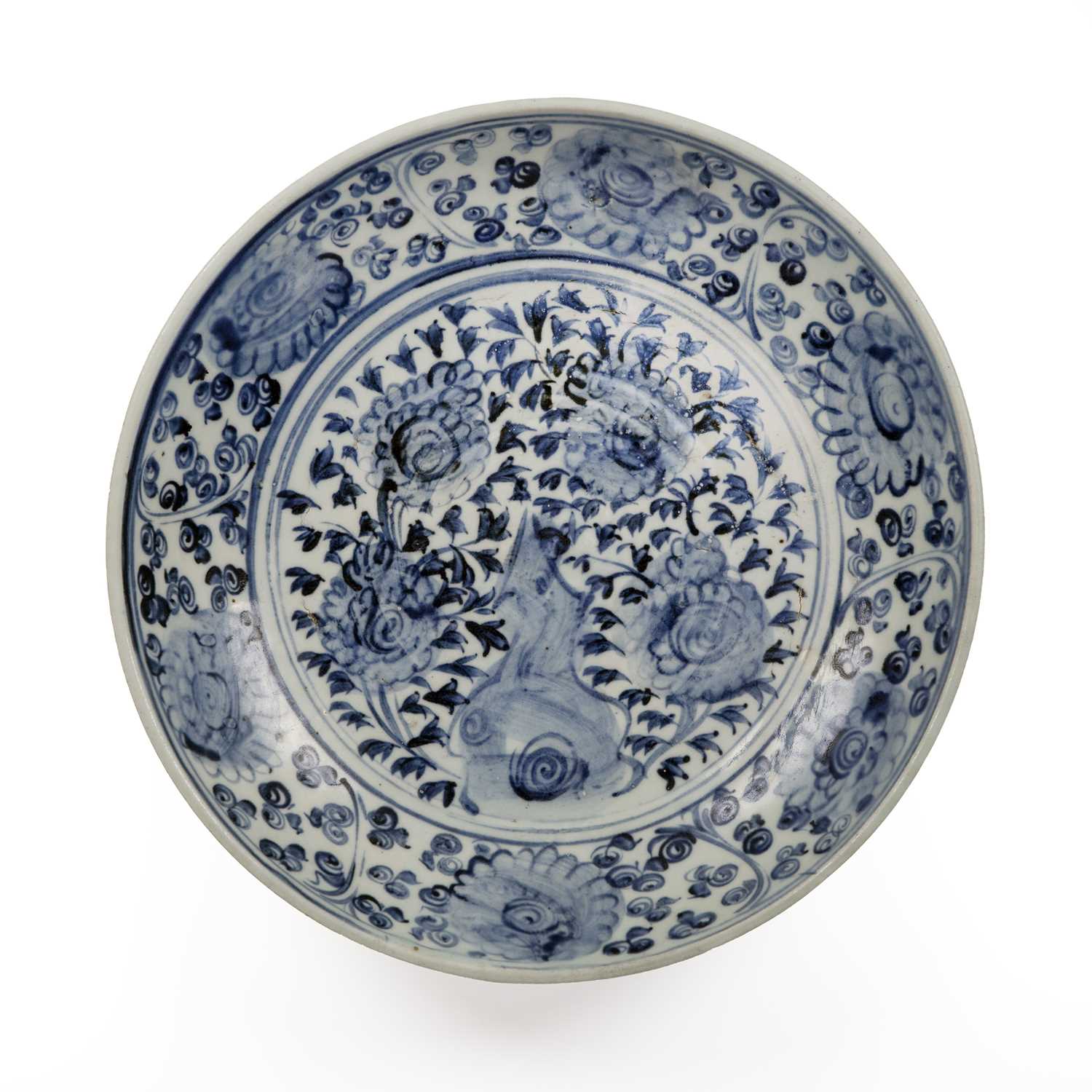 Lot 40 - Blue and white porcelain dish Chinese, Ming...