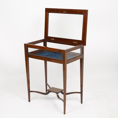 Lot 63 - An Edwardian mahogany and satinwood inlaid...