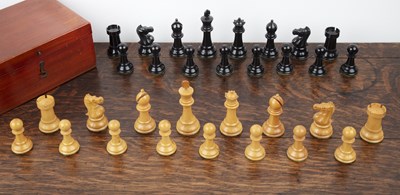 Lot 265 - Staunton Pattern chess set boxwood and ebony,...