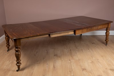 Lot 425 - A Victorian style mahogany dining table