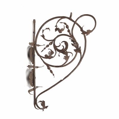 Lot 54 - An early 18th century wrought iron bracket...
