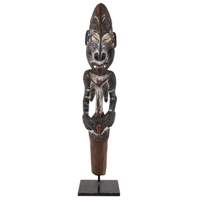 Lot 115 - An antique Sepik river flute stopper, with...