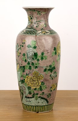 Lot 141 - Famille verte vase Chinese, Kangxi painted...