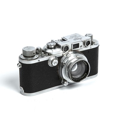 Lot 278 - A Leica IIIb Rangefinder Camera, serial number...