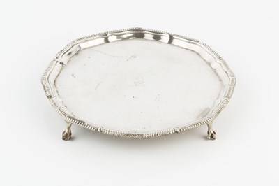 Lot 285 - An Edwardian silver small salver, with shaped...